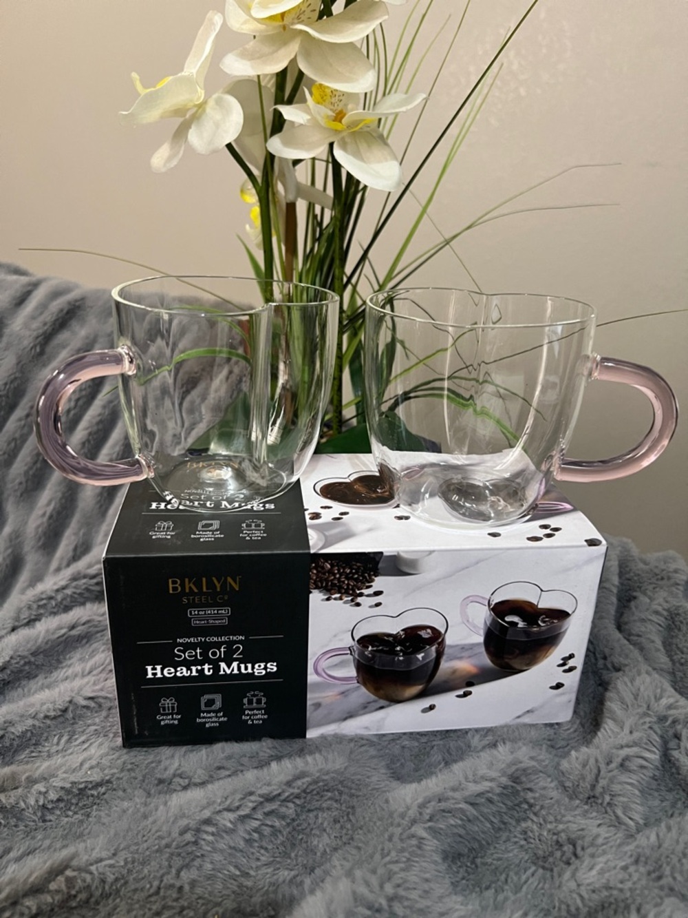 💝 Heart Glass Mugs with Pink Handles - Set of 2 NWT